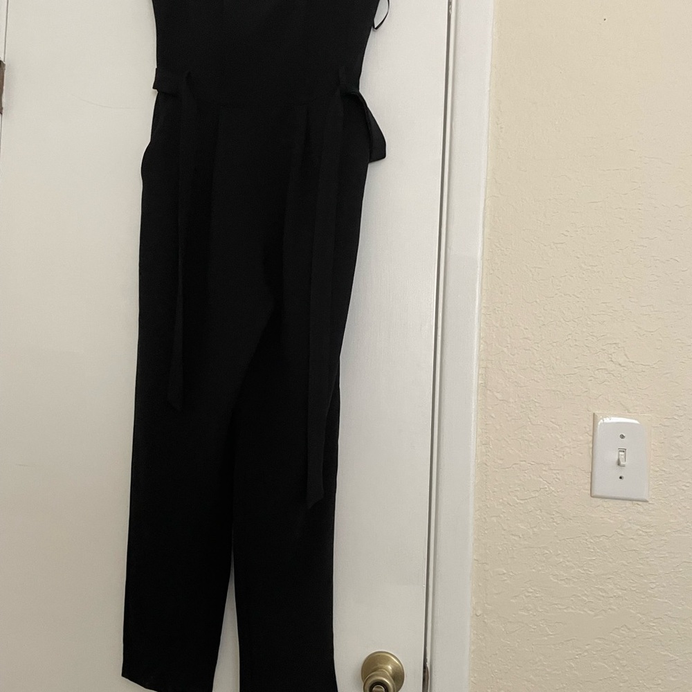 Elegant Black Sleeveless Jumpsuit